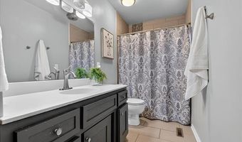 2318 Dorchester Dr, Bartlesville, OK 74006