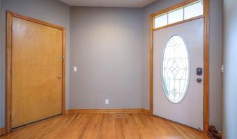 1303 N 158th Ct, Basehor, KS 66007