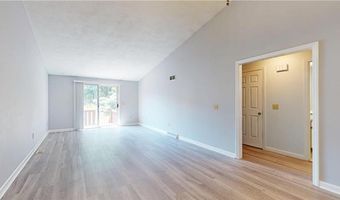 8 Scenery Ln 8, Johnston, RI 02919