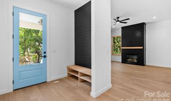 35 Grindstaff Dr, Asheville, NC 28803