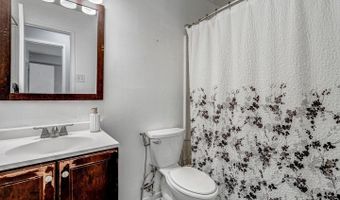 6137 EDSALL Rd #I, Alexandria, VA 22304
