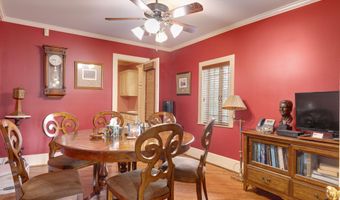 210 N Washington St, Abbeville, LA 70510