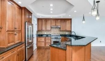 934 W Huron St, Ann Arbor, MI 48103