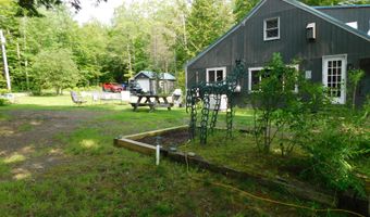 12 Beech Ridge Dr, Abbot, ME 04406