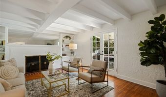 6438 Ivarene Ave, Los Angeles, CA 90068
