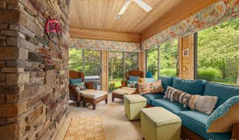 9171 Conservancy Dr NE, Ada, MI 49301