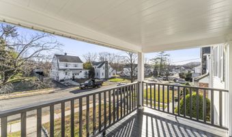 11 Roger Ave, Danbury, CT 06810