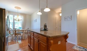 2 Tiverton Ct, Algonquin, IL 60102