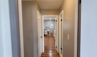 4 Sickle St, Andover, NJ 07801