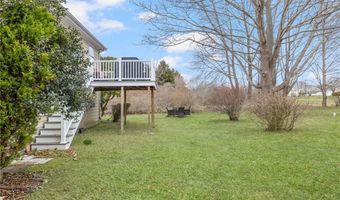 384 Valley Rd, Middletown, RI 02842