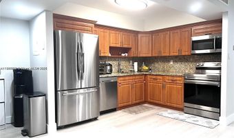 20200 W Country Club Dr 112, Aventura, FL 33180