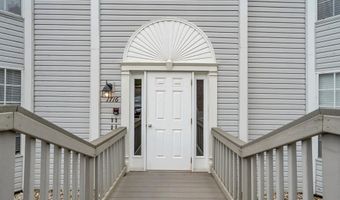 1716 Whispering Creek Dr C, Ballwin, MO 63021