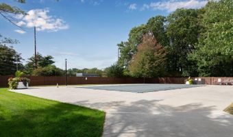 75 Bradford Ct, Aberdeen, NJ 07747