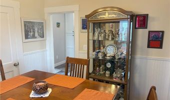 65 Maple Ave, Middletown, RI 02842