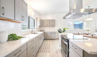 45-185 Lilipuna Rd A, Kaneohe, HI 96744