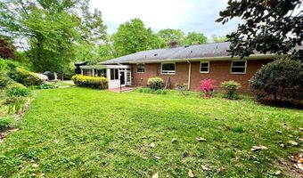 8904 BRIDGEHAVEN Ct, Alexandria, VA 22308