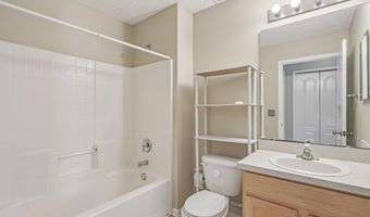 6511 CRIMSON LEAF Ln, Jacksonville, FL 32244