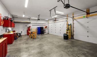 1604 Kit Carson Cir, Belgrade, MT 59714