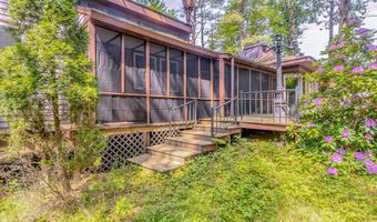31 Herrick Rd, Belfast, ME 04915
