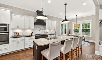 1624 Brook Rd, Charlotte, NC 28205