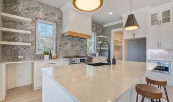 7527 Ladys Secret Ln, Awendaw, SC 29429
