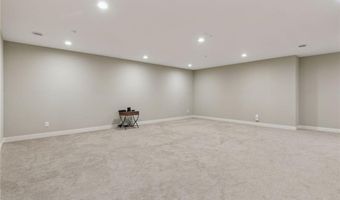 15653 Cobblestone Lake Pkwy, Apple Valley, MN 55124