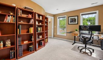 22 Elizabeth Way, Bedford, NH 03110