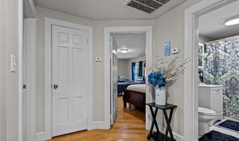690 Killingly St, Johnston, RI 02919
