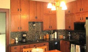 9 Ridge Rd, Atlantic, IA 50022