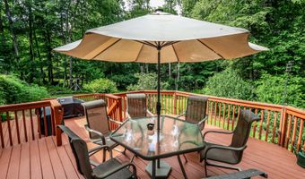 3 Deerfield Rd, Brookfield, CT 06804