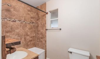 1354 S Maple St, Escondido, CA 92025