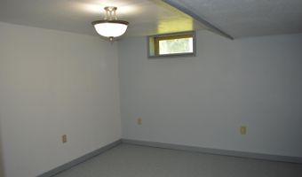 718 S Harlan St, Algona, IA 50511