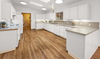 89022 WELCH Rd, Astoria, OR 97103