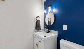 15811 Perkins Ln, Bowie, MD 20716