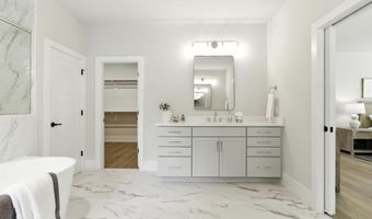 8202 MOCKINGBIRD Dr, Annandale, VA 22003