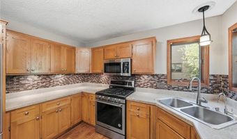 13476 Granada Ave, Apple Valley, MN 55124