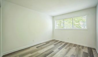4939 AMERICANA Dr 106, Annandale, VA 22003