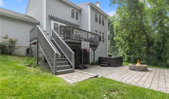 123 CASTLE ROCKS Rd, Warwick, RI 02886