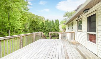 30 Tamanny Trl, Danbury, CT 06811