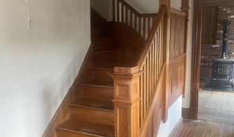 22 Church St, Burke, VT 05871