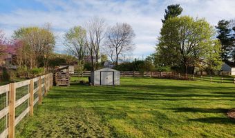 16 FORD Ave, Boonsboro, MD 21713