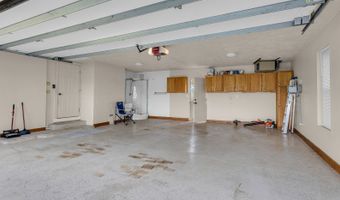 1780 Williamsburg Dr, Adrian, MI 49221