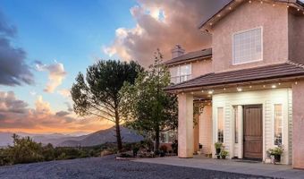 23475 Trappers Hollow Rd, Alpine, CA 91901