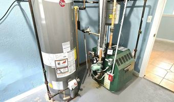 1 Jaybee Dr, Bloomfield, CT 06002