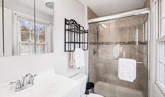 2811 BIRDSEYE Ln, Bowie, MD 20715