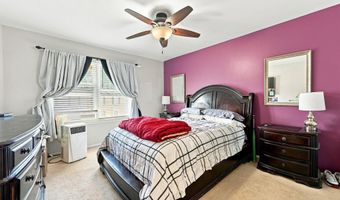 6 SHADOW Ln, Bear, DE 19701