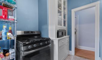 122 W 39TH St A4, Bayonne, NJ 07302