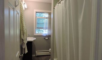 82 Townsend Rd, Augusta, ME 04330