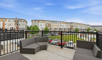 42045 BERKLEY HILL Ter, Aldie, VA 20105
