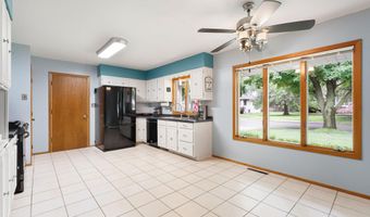 1807 9th St SW, Austin, MN 55912
